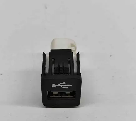 BMW 2 F44 USB socket connector 9229294