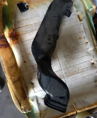 Opel Vectra B Air intake hose/pipe 8065525