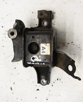 Toyota Yaris Other engine bay part 111214099A