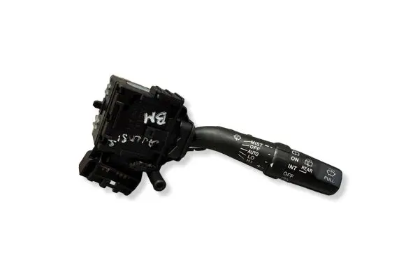 Toyota Avensis T250 Wiper control stalk 173654