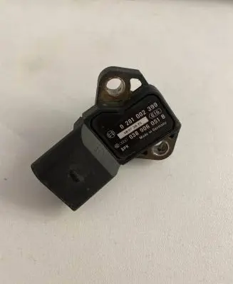 Volkswagen Golf V Air pressure sensor 038906051B 0281002399