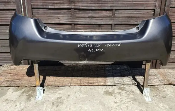 Toyota Yaris Front bumper 000259