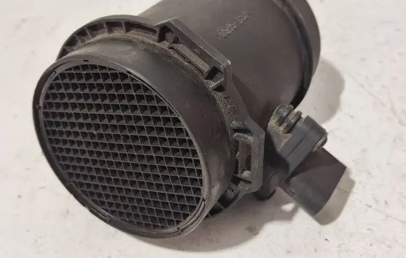 BMW 7 E65 E66 Mass air flow meter 0280218077 7501554 13627501554