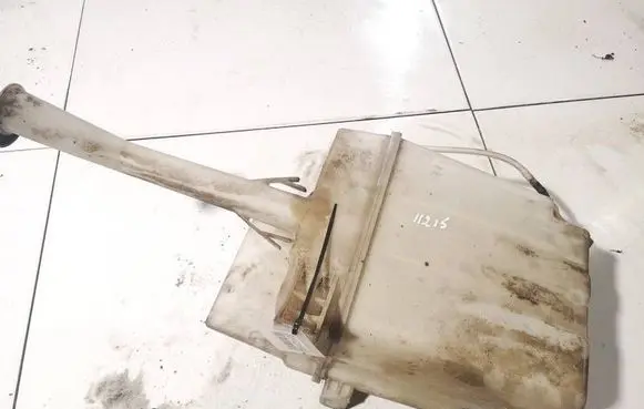 Toyota Corolla E120 E130 Windshield washer fluid reservoir/tank 