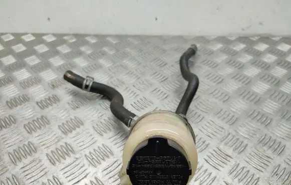 Nissan 370Z Power steering fluid tank/reservoir