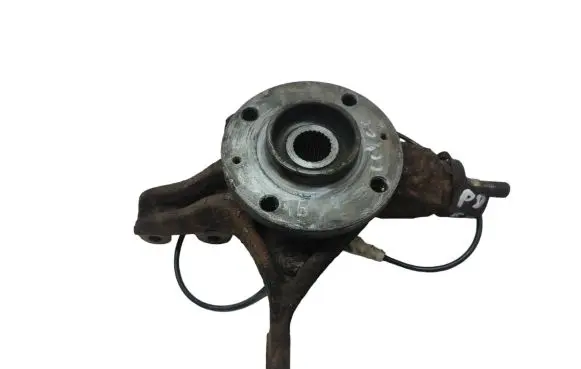 Citroen C4 I Front wheel hub