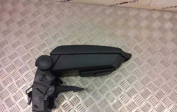 BMW 1 E82 E88 Armrest 9160935