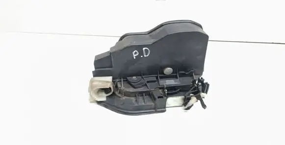 BMW 3 F30 F35 F31 Front door lock 7202150