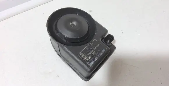 Audi A6 S6 C6 4F Alarm system siren 1K0951605C