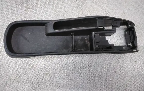 Mazda 2 Center console DF7164421