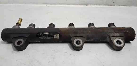 Opel Vivaro Fuel main line pipe 0445214153 8200661279A