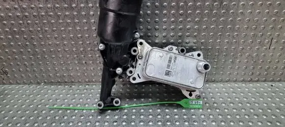 Mercedes-Benz Sprinter W906 Oil filter mounting bracket S27698791 70321178 A6511801065