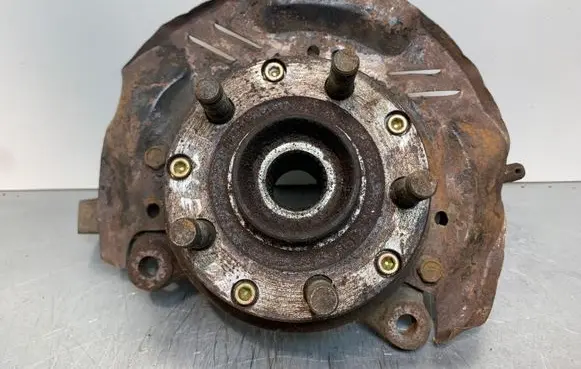 Subaru Impreza II Front wheel hub