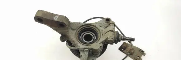 Subaru Forester SF Front wheel hub