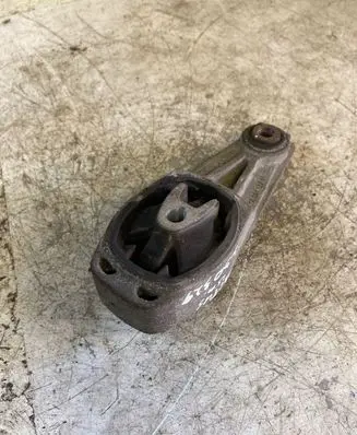 Citroen C4 Cactus Engine mount bracket