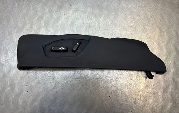 Volvo V70 Seat control switch 30659872