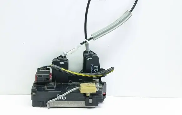 Opel Signum Rear door lock 24447346