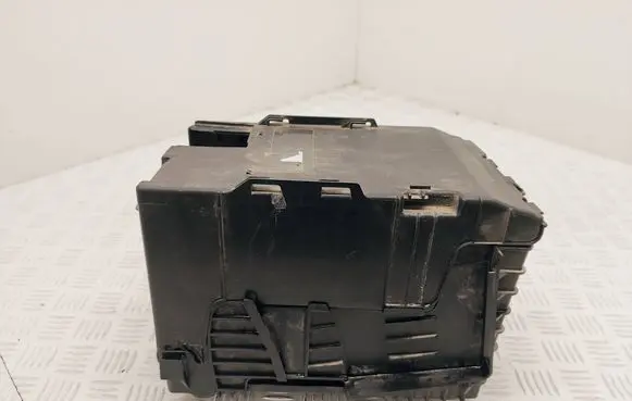Citroen C3 Aircross Battery box tray 9801801880 61130ES 91635