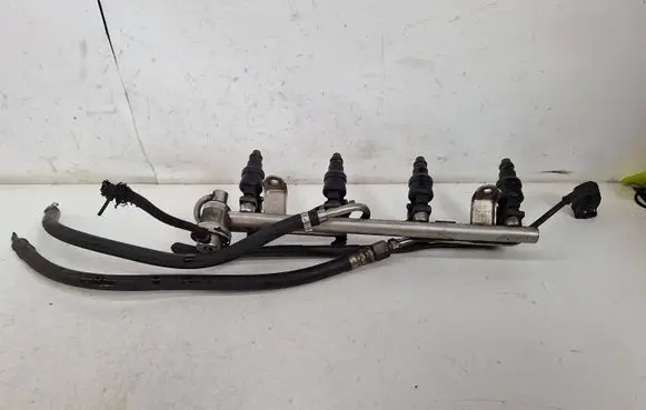 Audi A4 S4 B5 8D Fuel main line pipe 058133681