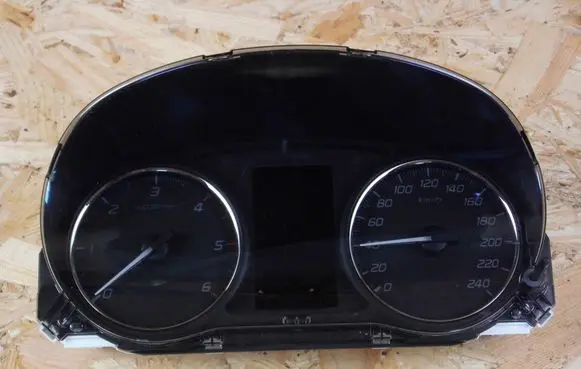 Mitsubishi Outlander Speedometer (instrument cluster) 8100C508