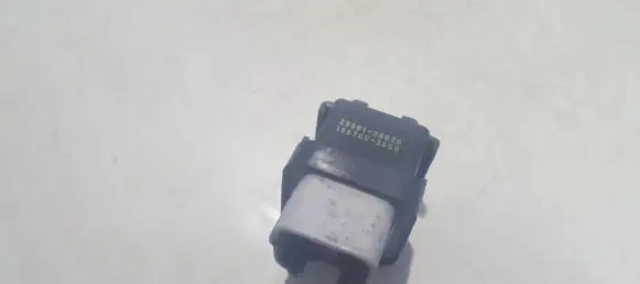 Toyota RAV 4 (XA30) Glow plug pre-heat relay 2861067010 28610-67010