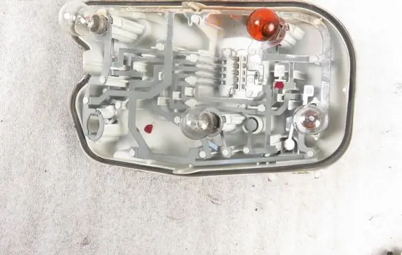 Audi A6 S6 C6 4F Tail light bulb cover holder 436073 436071