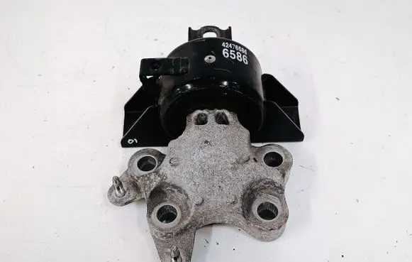 Engine mount bracket