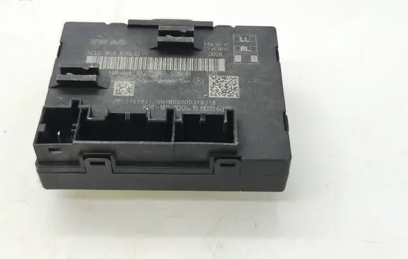 Audi A3 S3 8V Door control unit/module 5Q0959595D 5Q0959595B