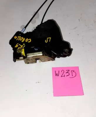 Toyota Corolla E120 E130 Front door lock 8974531215