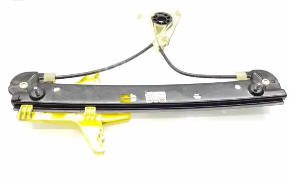 Rear window lifting mechanism without motor