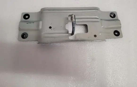 Dacia Sandero Fender mounting bracket 656163228R