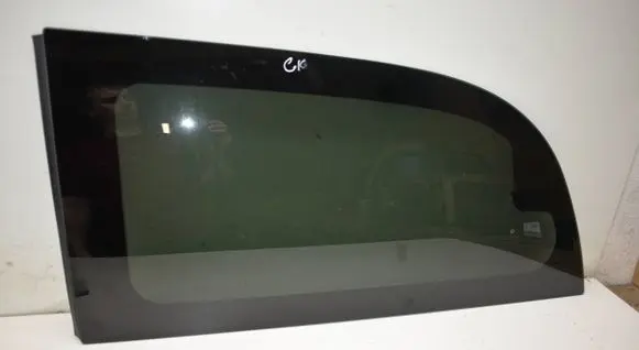 Chrysler Town u0026 Country V Rear side window