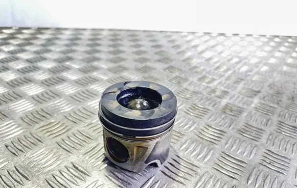 Mercedes-Benz Vito Viano W639 Piston 150690209211X