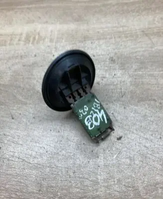 Seat Ibiza III (6L) Heater blower motor/fan resistor 