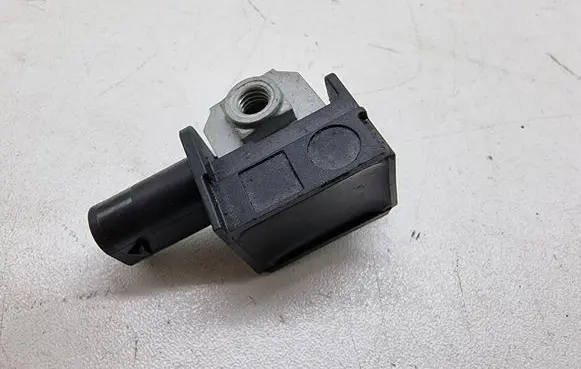 BMW 5 F10 F11 Airbag deployment crash/impact sensor 779224177 6577779224177