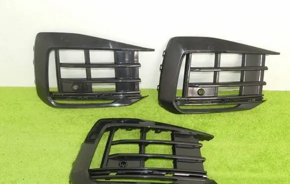 Volkswagen Touareg III Front bumper lower grill 760853666J