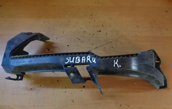 Subaru Legacy Front bumper mounting bracket