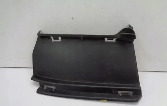 Dacia Sandero Front bumper lower grill 623124981R