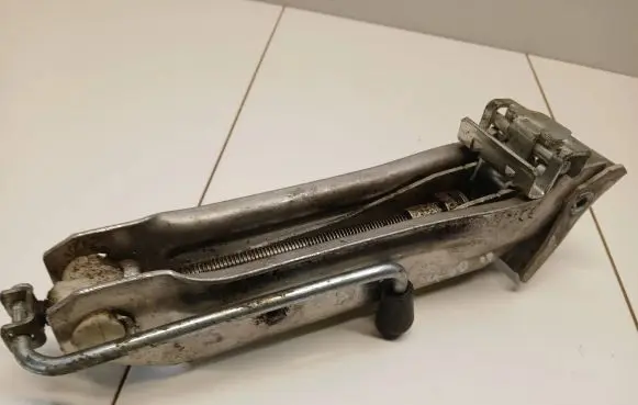 Audi A4 S4 B6 8E 8H Lift Jack 8L0011031A