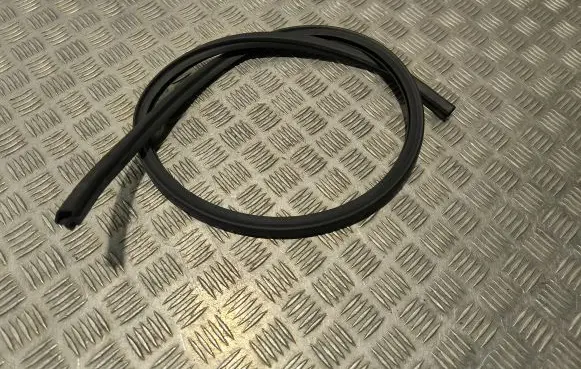 Volvo XC60 Engine compartment rubber 1111111