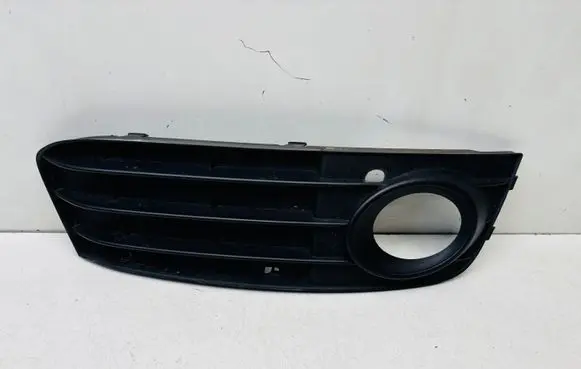 Audi A4 S4 B8 8K Front bumper lower grill 8K0807682A
