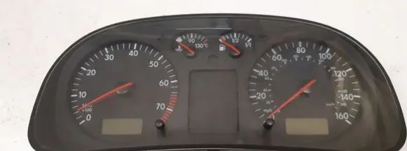 Volkswagen Golf IV Speedometer (instrument cluster) 1J0919931B