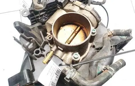 Audi A4 S4 B5 8D Throttle valve 078133062b