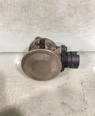 Volkswagen Golf IV EGR valve 037131351C