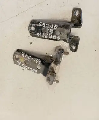 Mitsubishi Grandis Rear door hinge set 