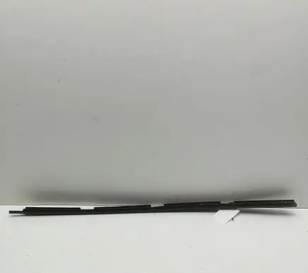 Chevrolet Corvette C7 Door glass trim 20984897