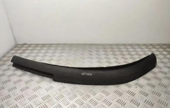 Toyota Avensis T250 Front bumper lip 7685105010