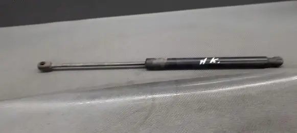 Opel Zafira B Tailgate strut 7825VK0610N