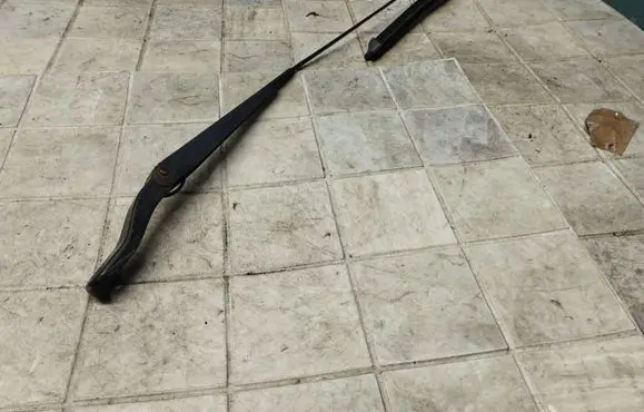 Mazda 3 I Windshield/front glass wiper blade 4119