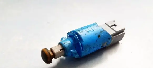 Renault Scenic II - Grand scenic II Brake pedal sensor switch 8200168239